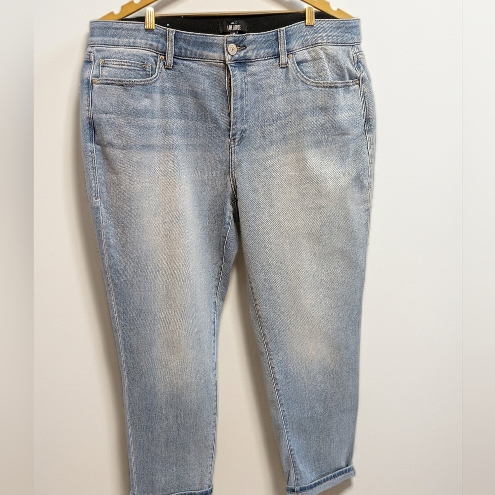 LuLaRoe Light Wash Women's Boyfriend Jeans LR302